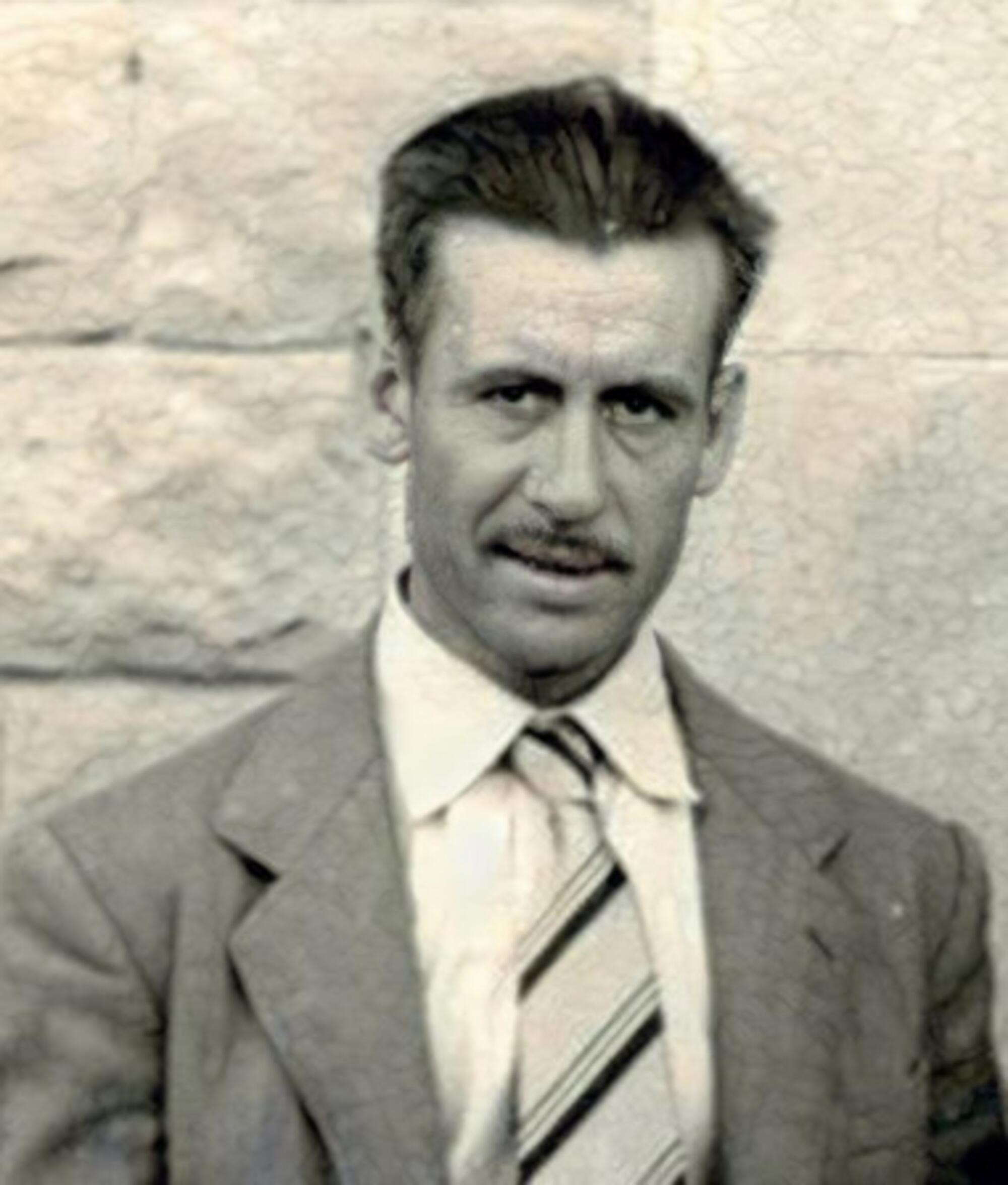 Manuel
